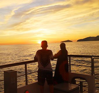 선셋 디너 크루즈