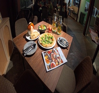 코타키나발루 선셋 레스토랑 완벽 가이드: 징 선셋 바 워터프론트 세트 메뉴 총정리