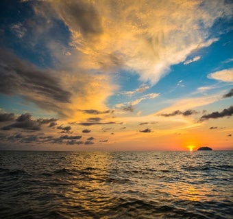 코타키나발루 선셋 명소에서 eSIM으로 실시간 SNS 업로드 완벽 가이드